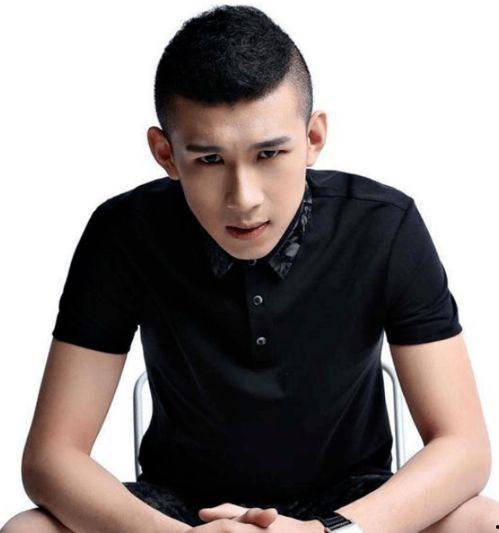 快手李天佑个人资料,从网红到争议人物的人生轨迹